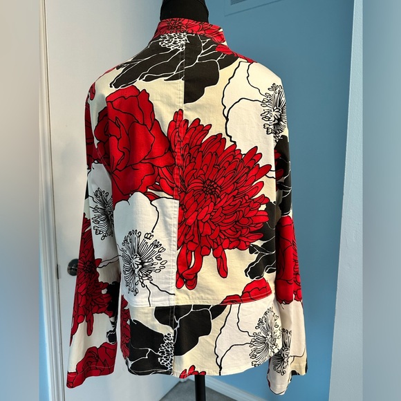 Chico’s red flowers jacket - Picture 2 of 7